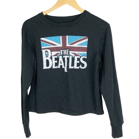 Beatles Cropped Flag Graphic Long Sleeve Band Tee - Picture 6 of 15